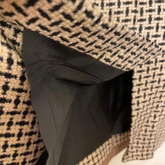 Escada Women’s Pull On Zip Tan and Black Tweed Lined Skirt. - Picture 4 of 10